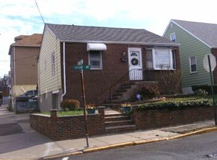 7224 Cottage Ave, North Bergen, NJ 07047