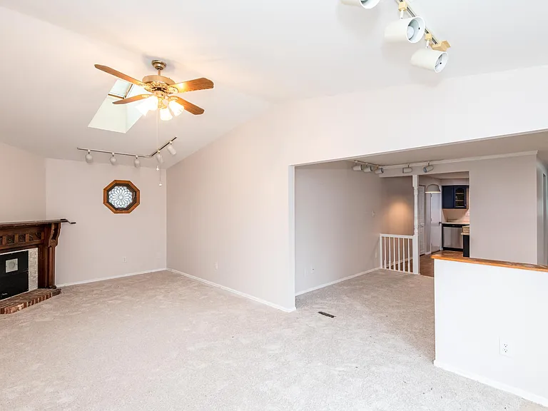 6757 Summerdale Dr — Photo 15