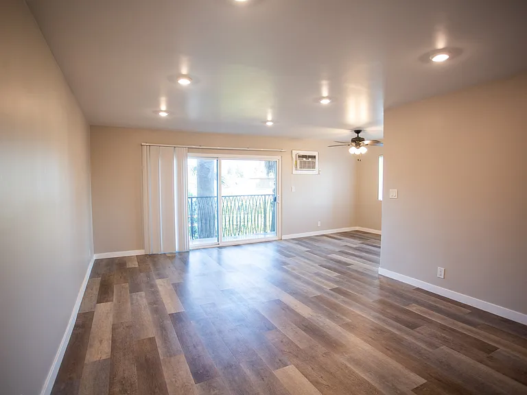 Michigan Apartments — Photo 6