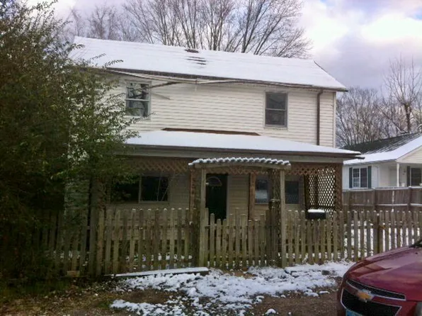 1304 S New Hampshire Ave, Wellston, OH 45692