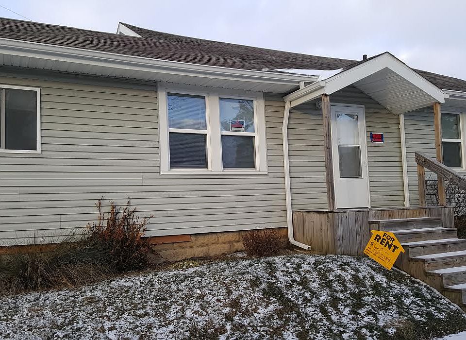 1st image of 1304 W 1st St