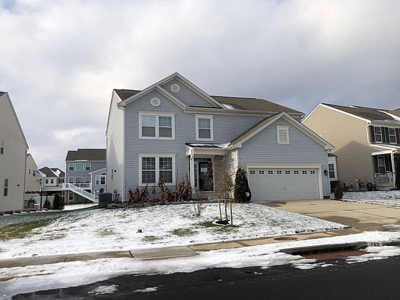 3rd image of 703 Bentgrass Dr