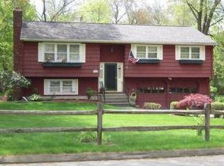 38 Old Farms Rd, Madison, CT 06443