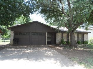 112 Glen Rose Ave, Cleburne, TX 76033