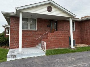 717 N 40th St, East Saint Louis, IL 62205
