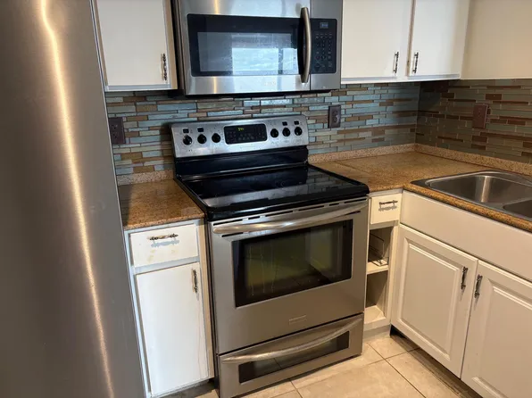 1000 Scotia Dr APT 504, Hypoluxo, FL 33462