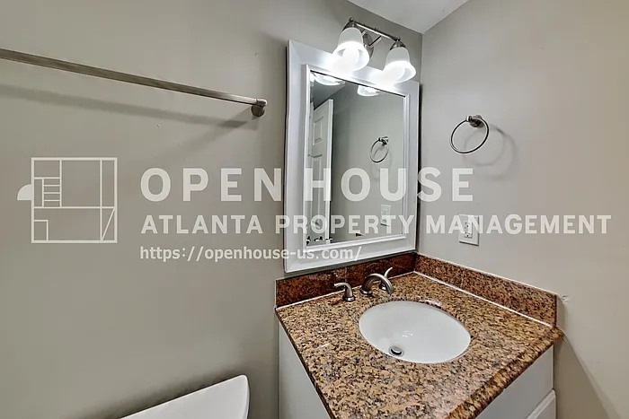 101 Chantilly Ln — Photo 19