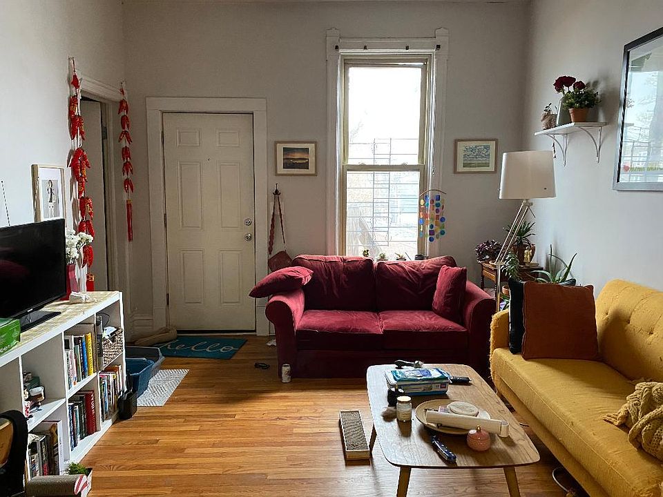 1st image of 1843 N Kedzie Ave #1R