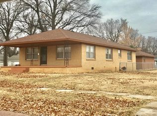 502 E Bridge Ave, Blackwell, OK 74631