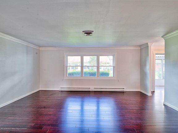 3rd image of 314D Coventry Ct #100D