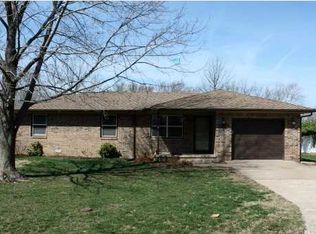 515 S Taylor St, Douglass, KS 67039