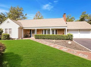 4 Arrington Ct, South Setauket, NY 11720