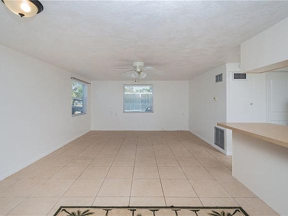 3rd image of 535 Leach St