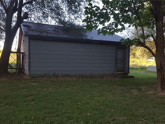 2nd image of 11332 W State Highway 264