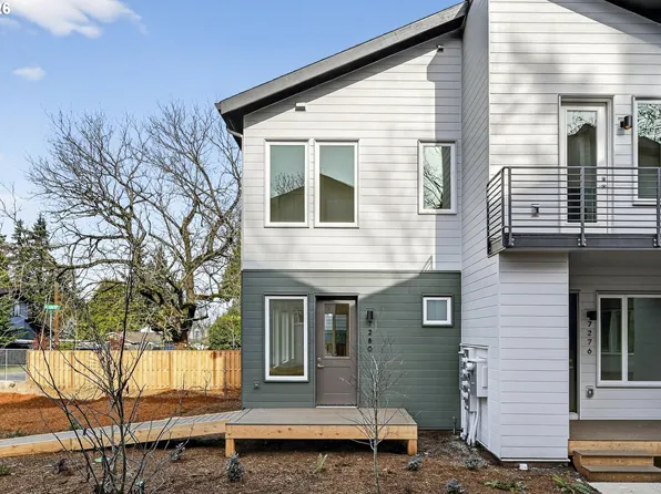 7280 NE Going St, Portland, OR 97218