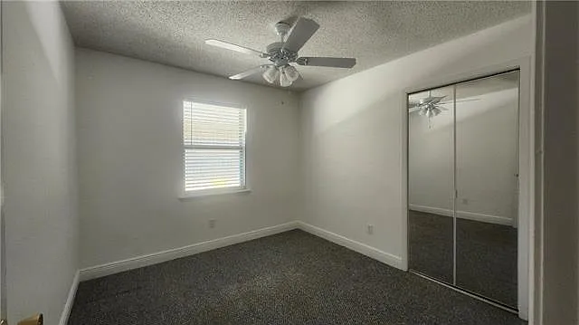 206 Canberra Ct — Photo 11