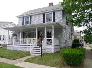 51 Lakeshore Rd, Peabody, MA 01960