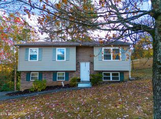 4226 Abercorn Rd, Knoxville, TN 37921