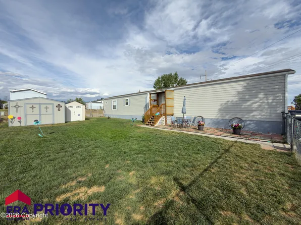 204 Primrose Dr, Gillette, WY 82716
