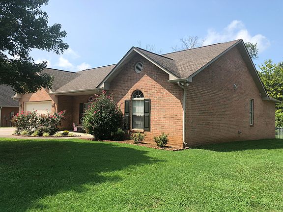3rd image of 2381 Sunnywood Ln