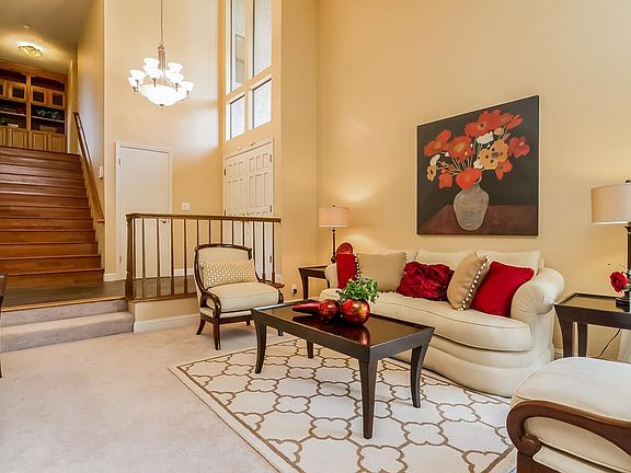 5th image of 1085 Queensbridge Ct