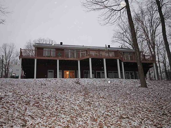 2nd image of 118 Bayshore Dr