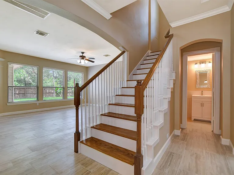 54 Whetstone Ridge Ct — Photo 12