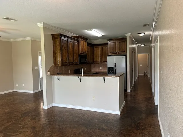 3 bed, 1800 sqft, $1,895 — Photo 4