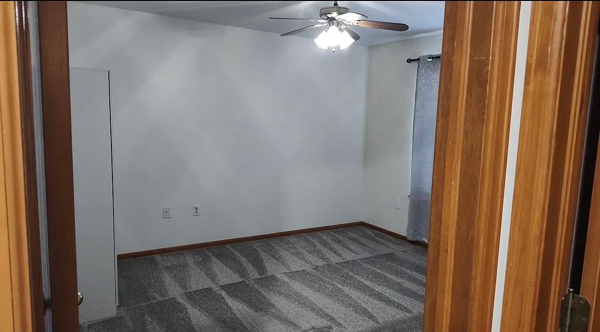 3 bed, 1928 sqft, $2,650 — Photo 4