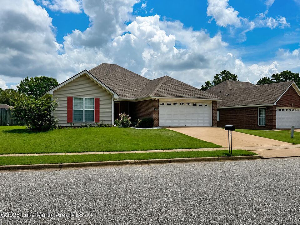 1st image of 460 River Oaks Dr