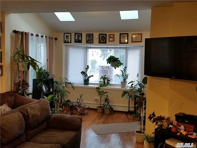 2nd image of 11537 159th St