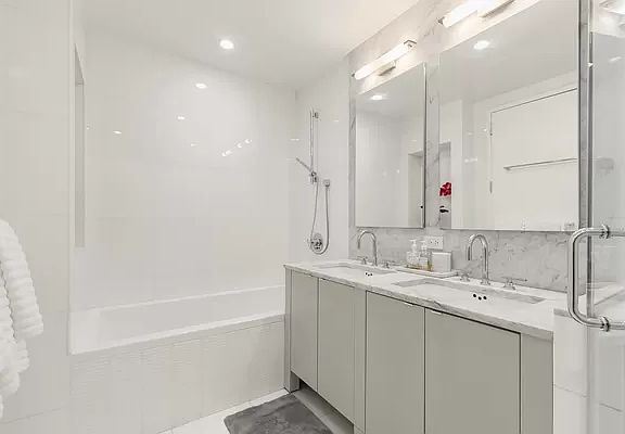 5th image of 129 W 123rd St #1