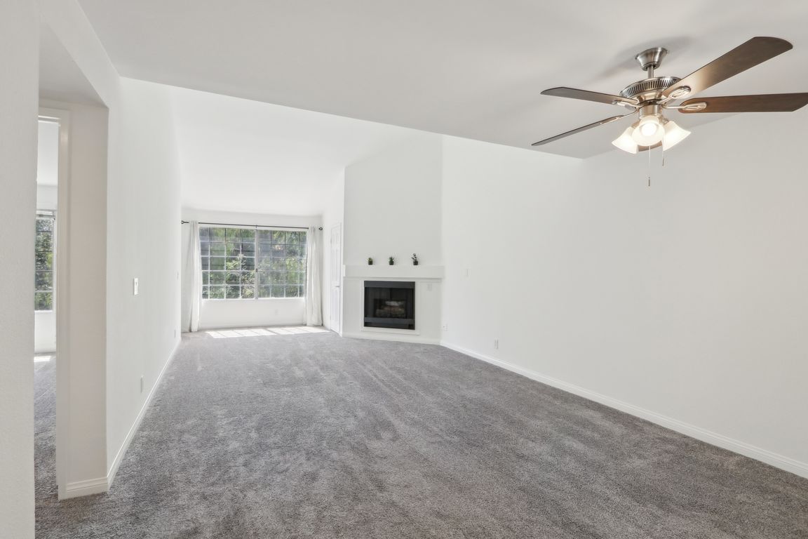 Canoga Ave 318-26032025-003.jpg
