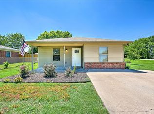 1275 Eubanks St, Decatur, AR 72722