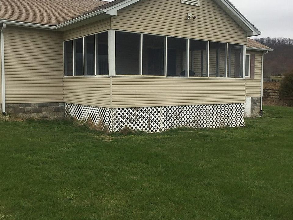 2nd image of 1460 Colgan Rd