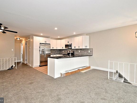 4th image of 10720 E Pelle Cir