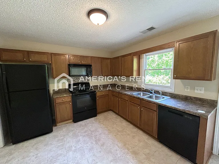 5136 Falling Creek Ln — Photo 12