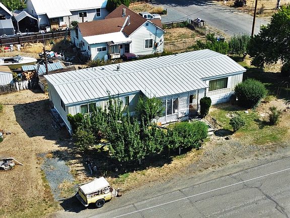 3rd image of 3410 Place St