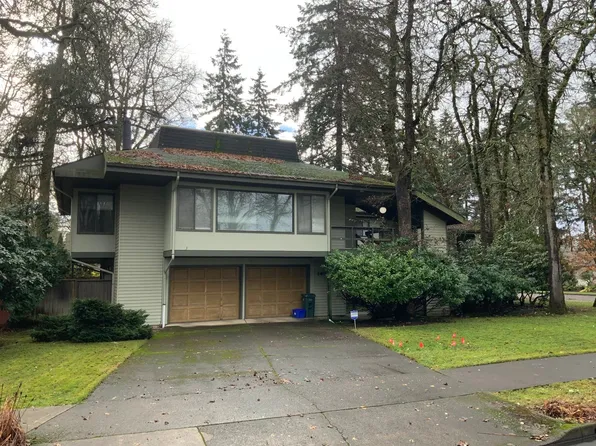 1410 Amberland Ave, Eugene, OR 97401