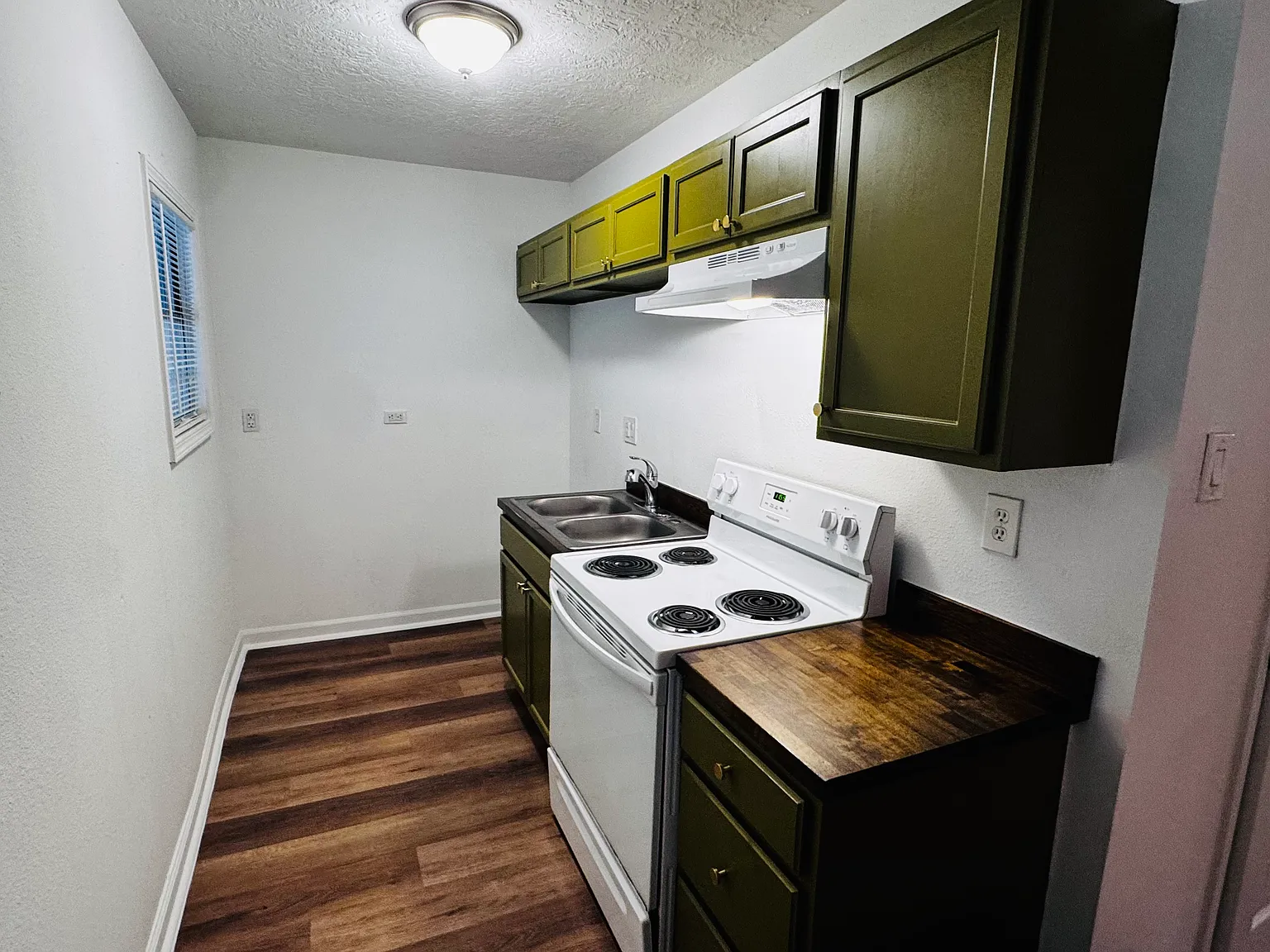 3 bed, 1500 sqft, $1,550 — Photo 4