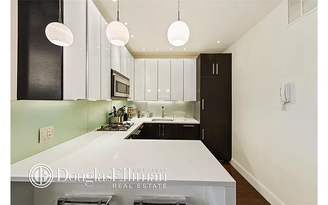 Rented by Douglas Elliman | media 26