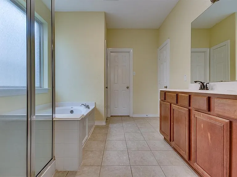26307 Sundown Cove Ln — Photo 15