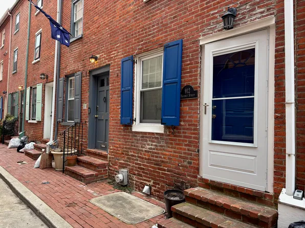 912 Waverly St, Philadelphia, PA 19147