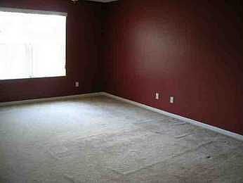 4th image of 1905 Vale Dr