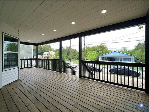 2nd image of 1005 Willcox St