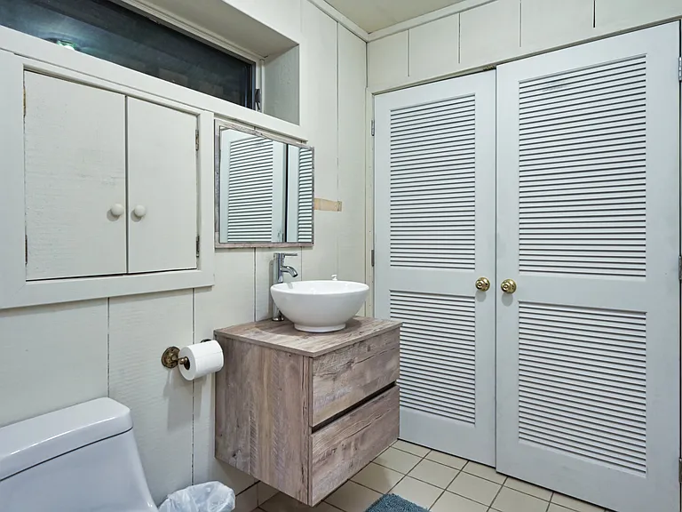 16 Bryan Rd — Photo 33