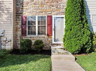 27 Colossians Ct, Inwood, WV 25428