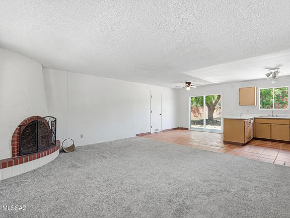 5th image of 8013 E Manitoba St
