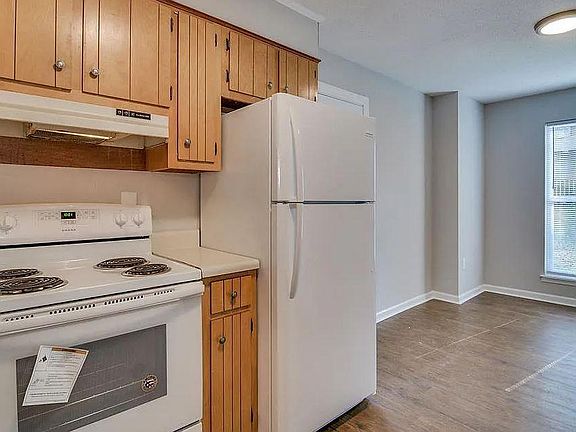 3rd image of 3761 Riverwatch Pkwy #B
