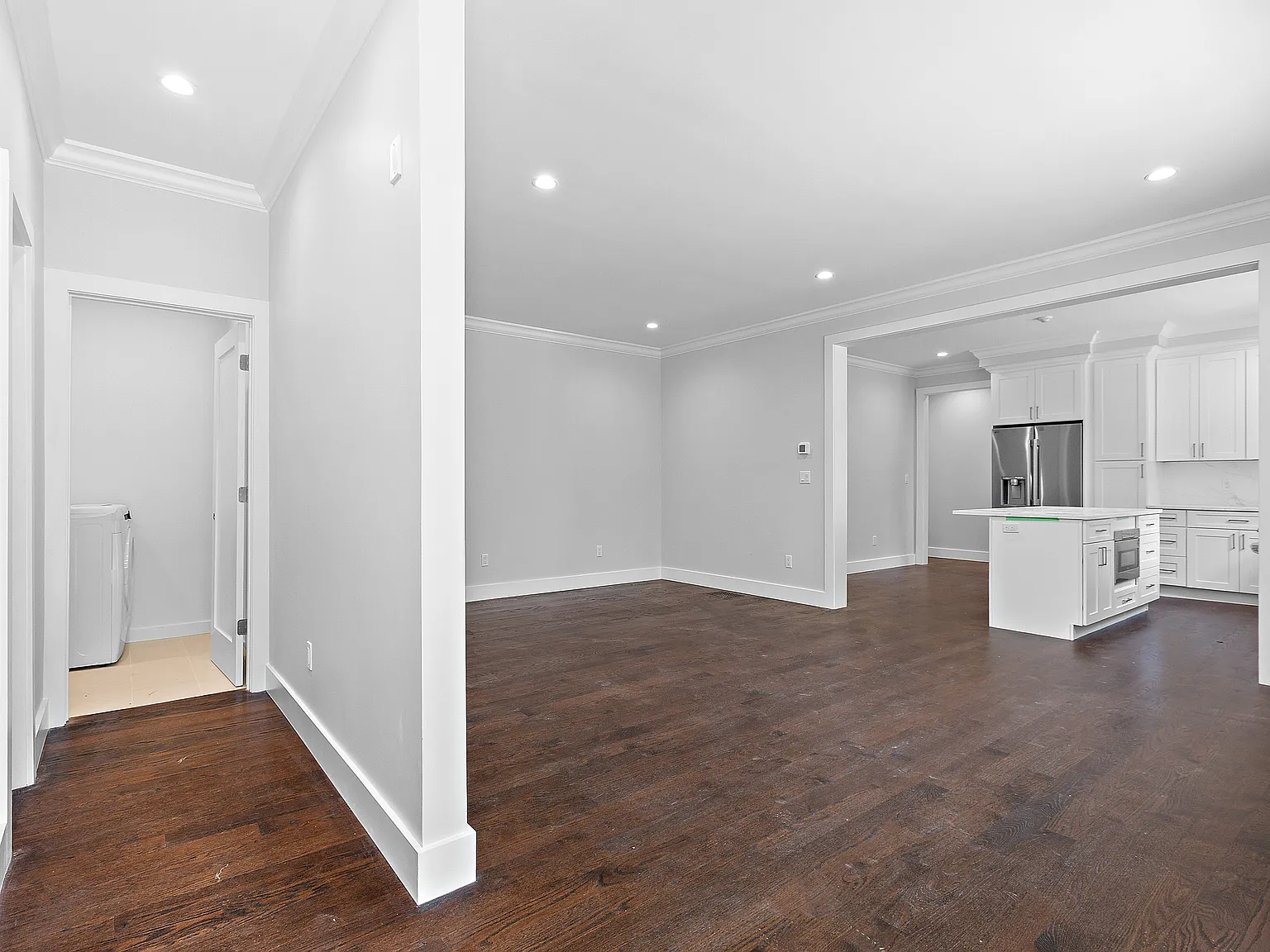 3 bed, 2.5 bath, 2000 sqft, $5,500 — Photo 3